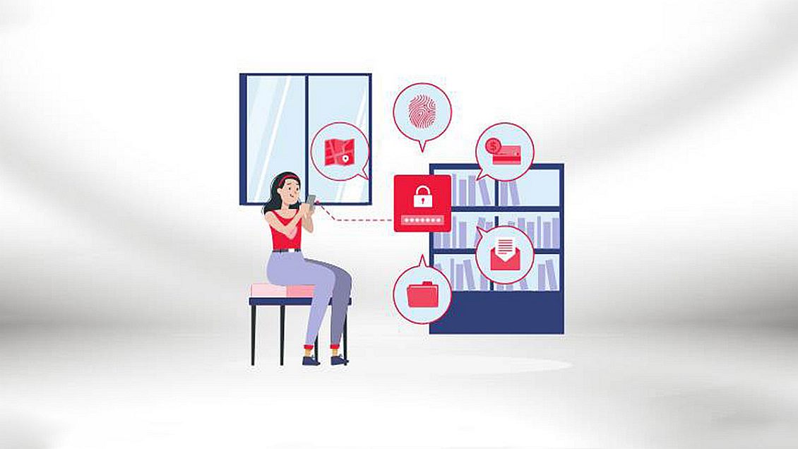 Žena sedi na stolici i razmišlja o sigurnom netu.