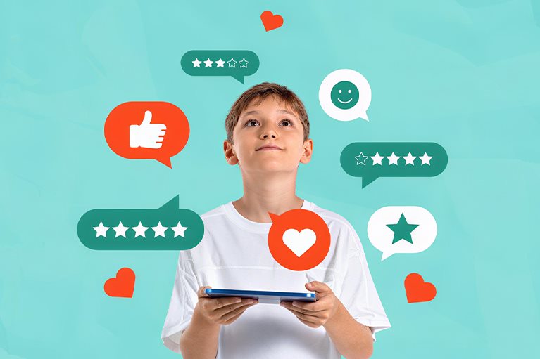 dete koristi telefon uz reakcije i ocene na društvenim mrežama