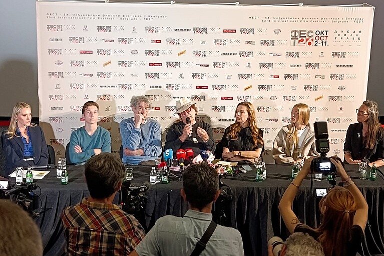 Lordan Zafranović, Predrag Miki Manojlović i predstavnici TS Media na konferenciji za novinare povodom filma „Zlatni rez ’42 – Djeca Kozare“ pred otvaranje 53. FEST-a.